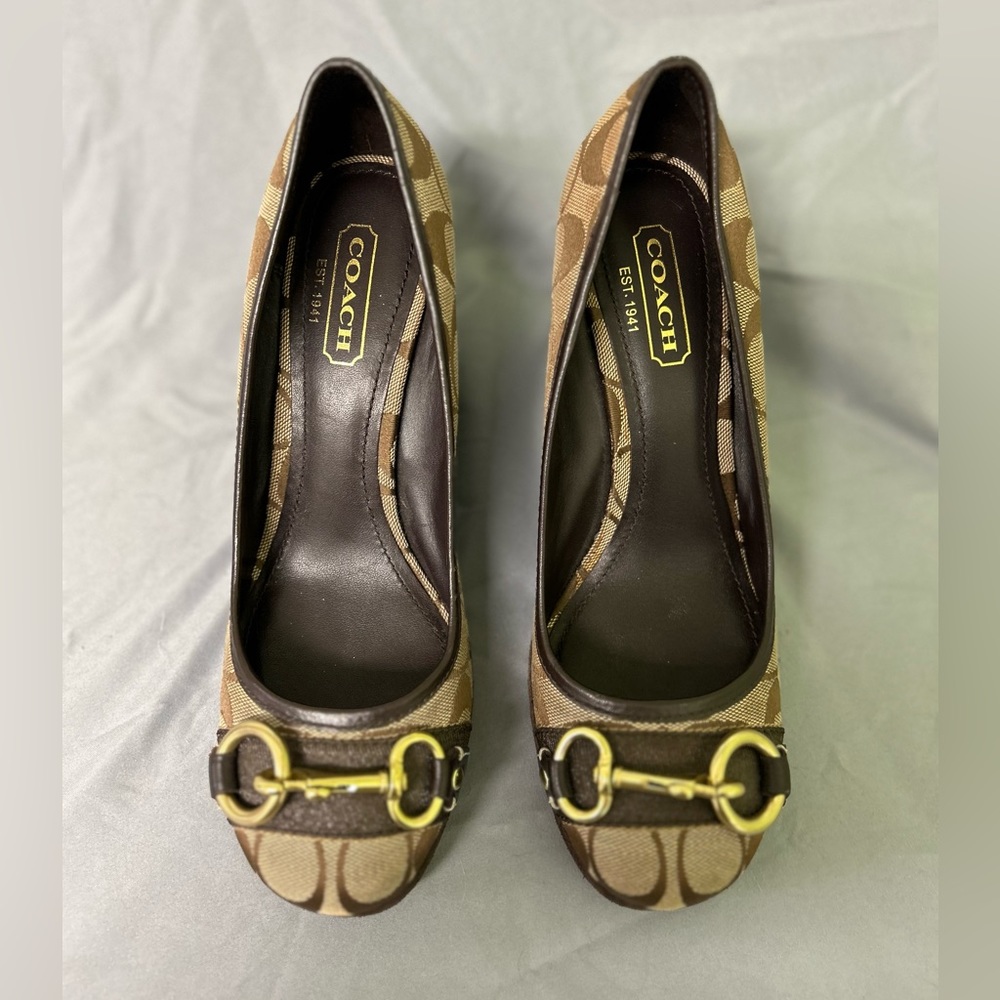 Coach Issy Signature Monogram Logo Wedge Size 8m Suede Platform
